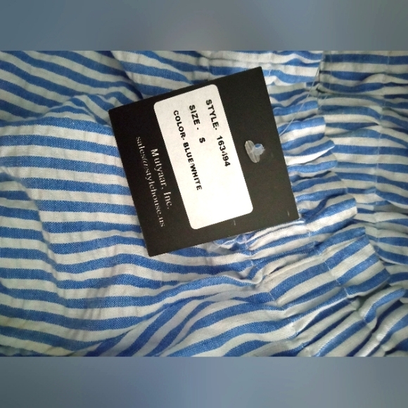 Cotton Top White Blue Stripes with Lovely Eyelet Details ๐ 100% Cotton - Picture 5 of 9